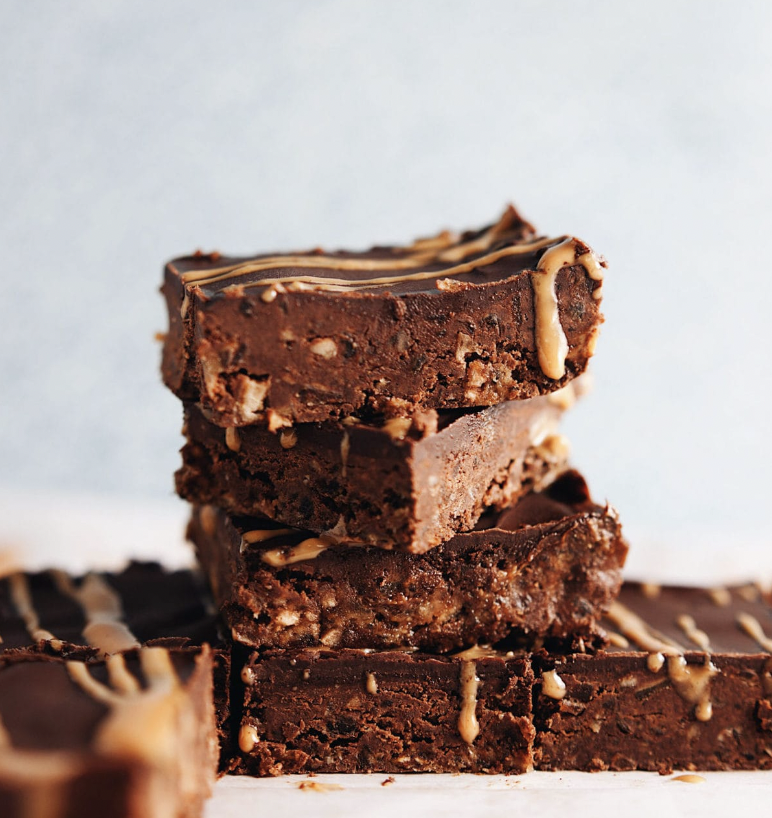 NO-BAKE Chocolate Protein Bars